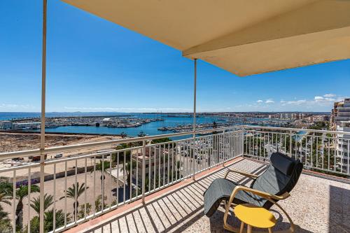 Torrevieja port views with AC and WIFI