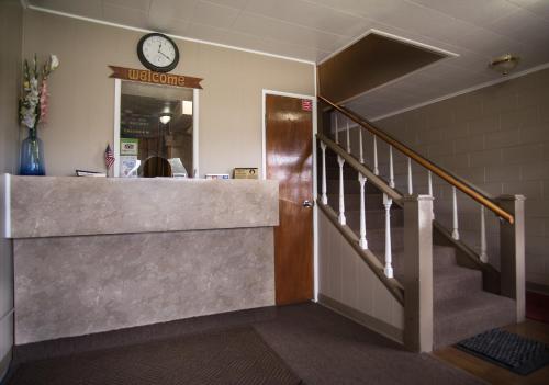 The lobby or reception area at Rosemount Motel