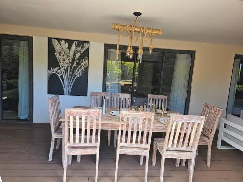 Φωτογραφία από το άλμπουμ του Private Secured 4 Bedroom Villa στο Grand Baie