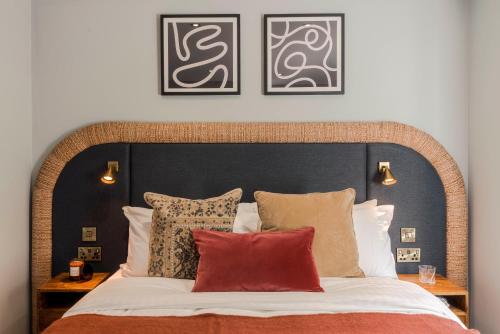 Ένα ή περισσότερα κρεβάτια σε δωμάτιο στο Barley Vale - Your Apartment