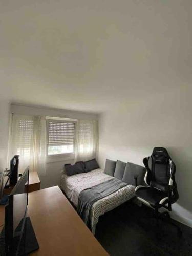 Photo de la galerie de l'établissement Grand Appartement pour famille, à Rosny-sous-Bois