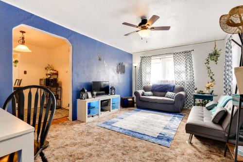 Posezení v ubytování Private Deck and Yard Pet-Friendly Craig Townhome!