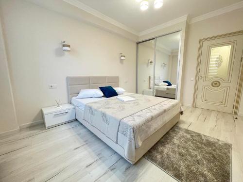 Modern cozy apartment ultracentral