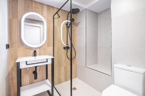 Lux Center 5-C Deluxe Beach Apartment-Old Town