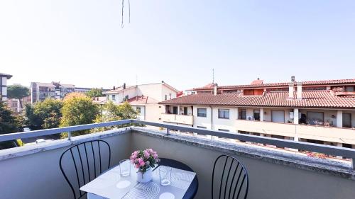 En balkon eller terrasse på Ghiberti Boutique Apartment