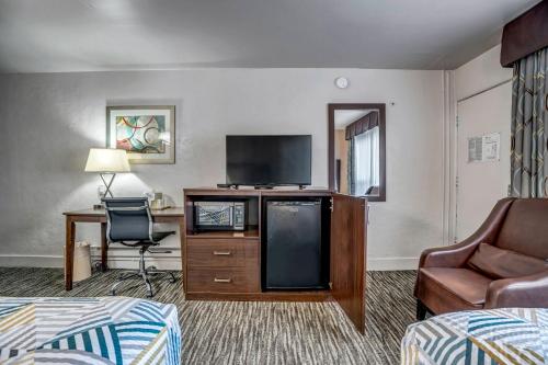 Eastside Lodge Image