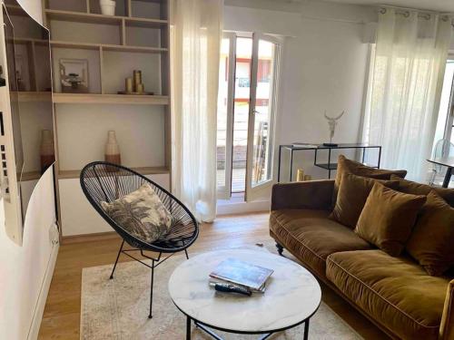 LA PERLE DU THIOU - Charmant T3 au Centre d'Annecy avec Parking Privé