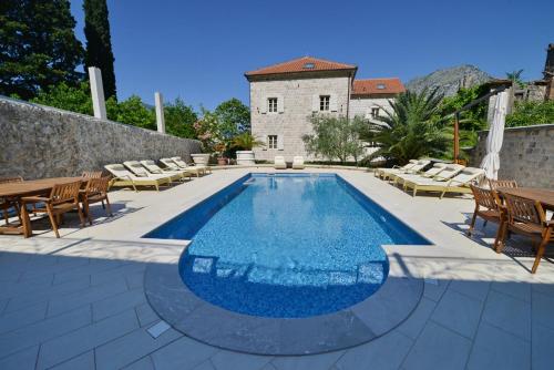 Gallery image of Vila Nikčević Apartments in Kotor