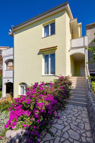 Apartment Kraljevica 17589b – Photos 3