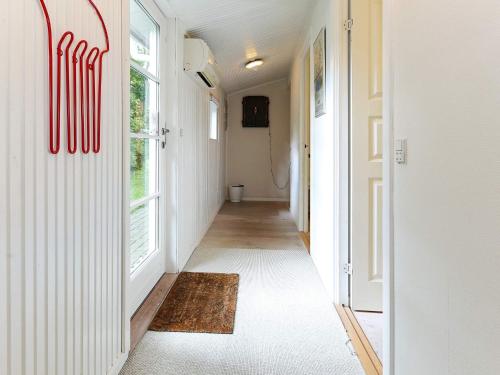 Fotografie z fotogalerie ubytování Two-Bedroom Holiday home in Blidö 1 v destinaci Vejby