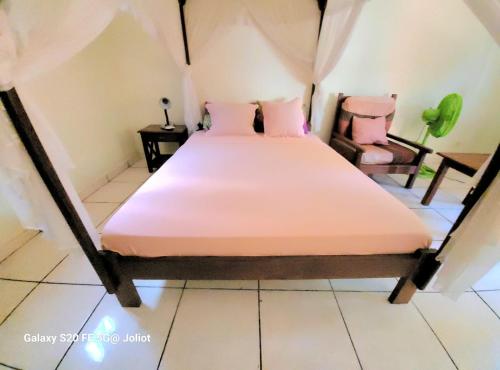 Postel nebo postele na pokoji v ubytování LA MARINA 2