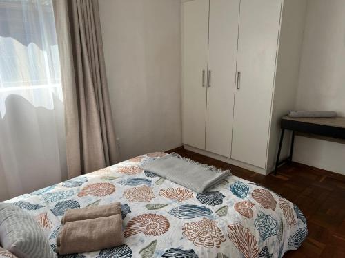 Postel nebo postele na pokoji v ubytování Nabeelah's Guesthouse