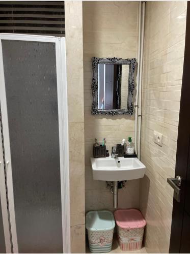 Ryad martil tesisinde bir banyo