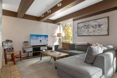 009 Vail International condo – Photos 2