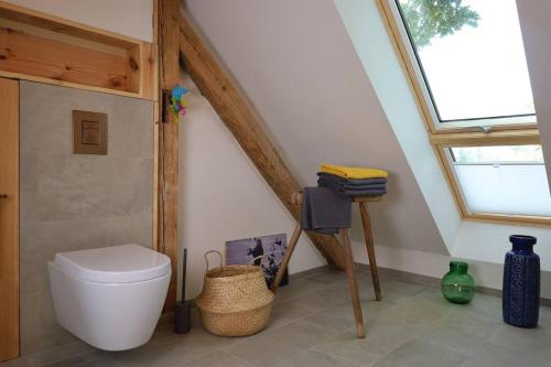 Bilik mandi di Ferienhaus Bullenberg
