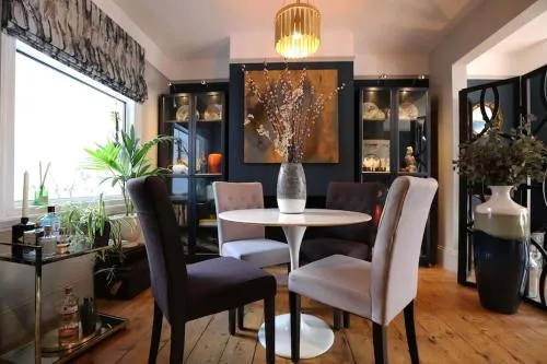 Stylish townhouse 15 mins to Laines & Seafront photo 1