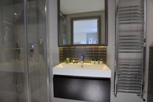 Stylish townhouse 15 mins to Laines & Seafront photo 16