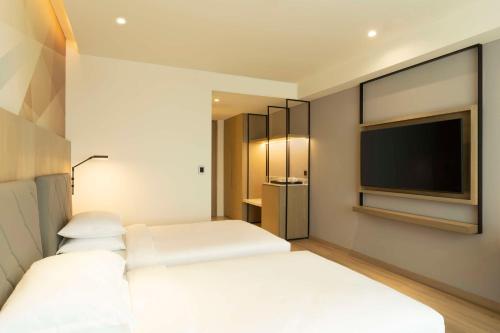 Hyatt Place Bharuchにあるベッド