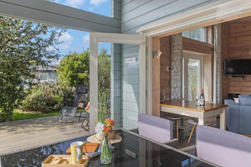 Televisyen dan/atau pusat hiburan di Broadpath, Great Field Lodges