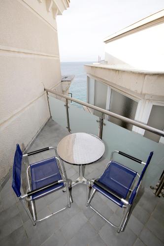 Balkón nebo terasa v ubytování Plava Vila Beach Apartments Sveti Stefan