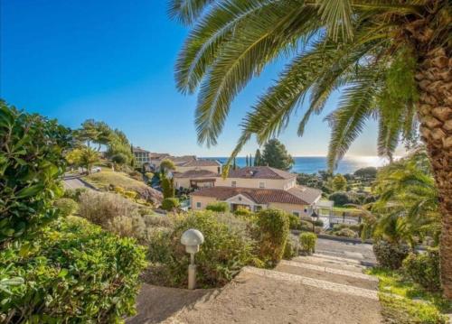 Cap Esterél studio vue mer 5 pers premium place