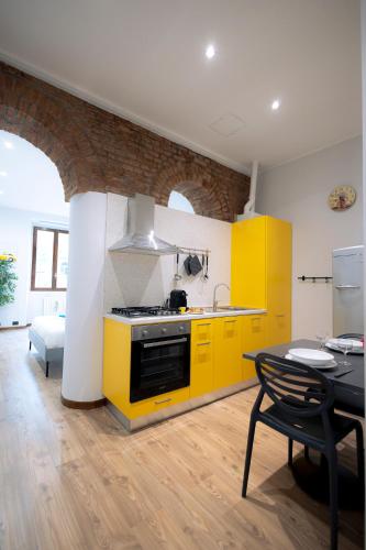 tHE Red Bricks Home - Tricolore San Babila