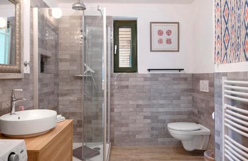 Ένα μπάνιο στο Panorama Apartment Todtmoos