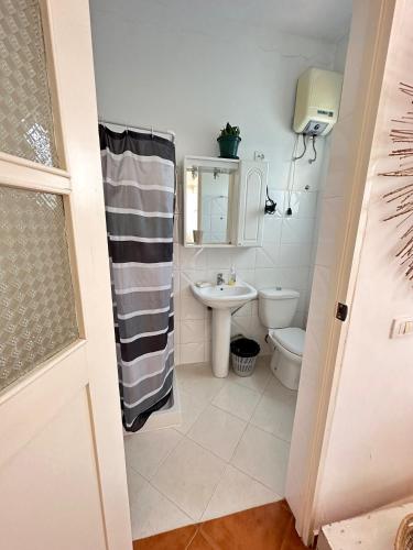Koupelna v ubytování B&B Mi Ma Bo, Sal Rei, Boa Vista, Cape Verde, FREE WI-FI