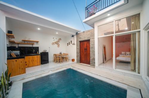 Бассейн в Villa Rumah Lebah Seririt или поблизости