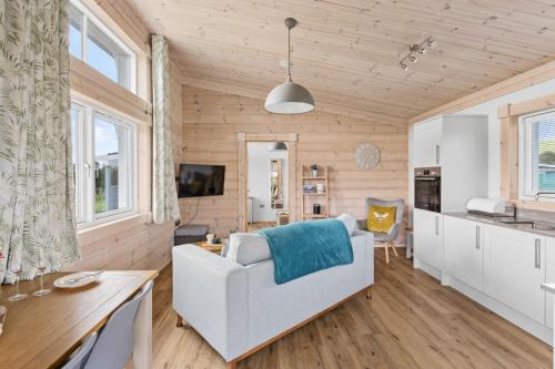 Gallery image of Hayditch, Great Field Lodges in Braunton