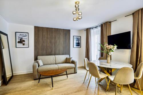 Beautiful 2BDR near the Eiffel Tower