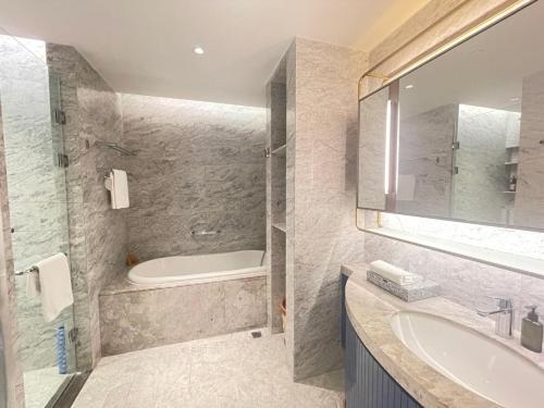 Un baño de Ascott Raffles City Chongqing