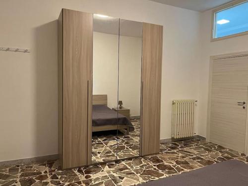 Ένα ή περισσότερα κρεβάτια σε δωμάτιο στο Santa Lucia apt