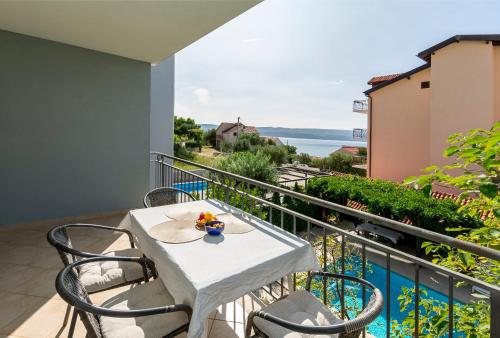 Apartments Ljiljana