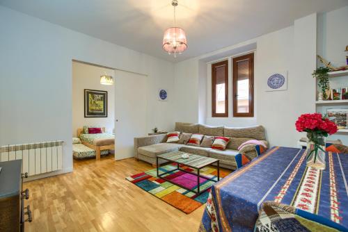 Amplio y luminoso apartamento en el centro de Madrid
