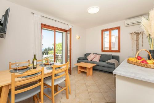 Apartments Ljiljana