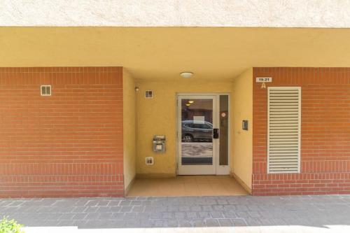 Cosy Pet-friendly flat w balcony @ Orczy Garden 1096 Budapest, 19-21 Sobieski János utca kép - 3