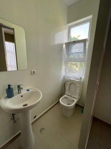 Salle de bains dans l'établissement Maison Residencial casa de ferias