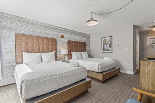 Gallery image of Lamphouse By Basecamp in Canmore
