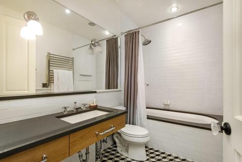 Independence Square 203, Stunning Suite w/ Great Views of Downtown Aspen photo 3