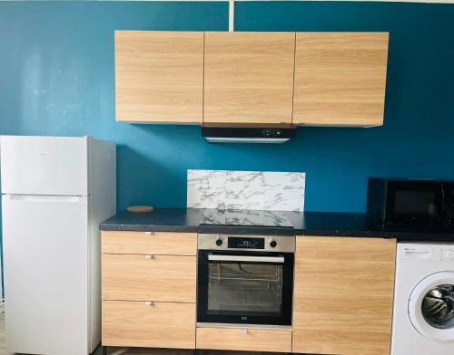 Kuchyň nebo kuchyňský kout v ubytování Happy Day-Appartement entier 2 chambres-60 m2