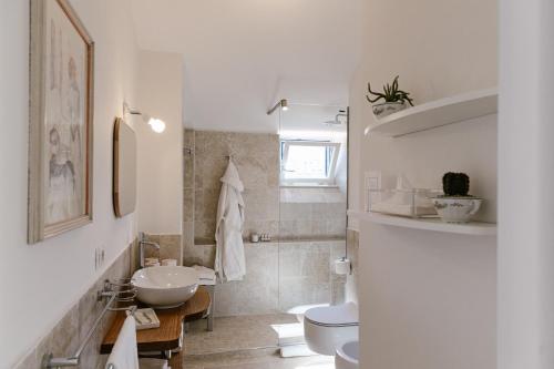 Koupelna v ubytování Villa Tozzoli 'Top' Floor