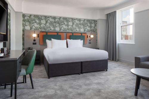 Superior King Room with Sofa Bed
