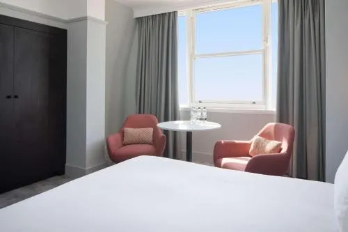 DoubleTree By Hilton Brighton Metropole photo 51