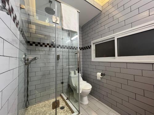 Phòng tắm tại Beer Garden Hotel