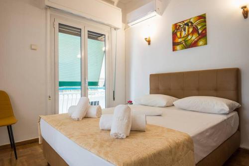 Athens Divas Familia Suite