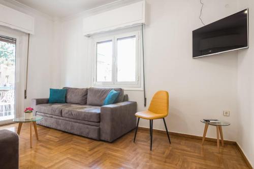 Athens Divas Familia Suite