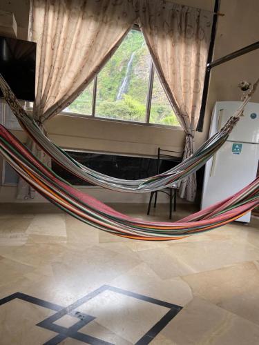 TV a/nebo společenská místnost v ubytování APARTAMENTO ESTUDIO - COMPLETO Y MUY BIEN UBICADO