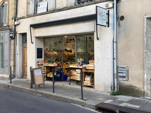Escale citadine au centre d'Avignon, climatisation, appartement de charme, spacieux et lumineux