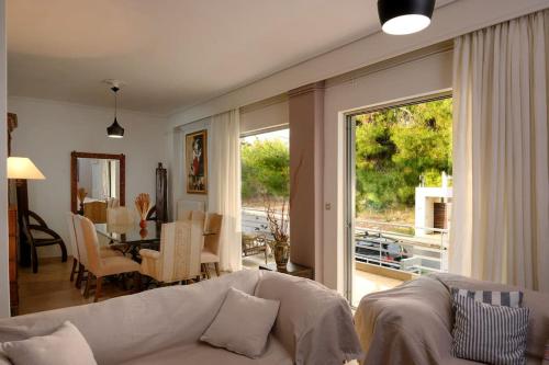 Quiet Family apartment with Garden and Balconies